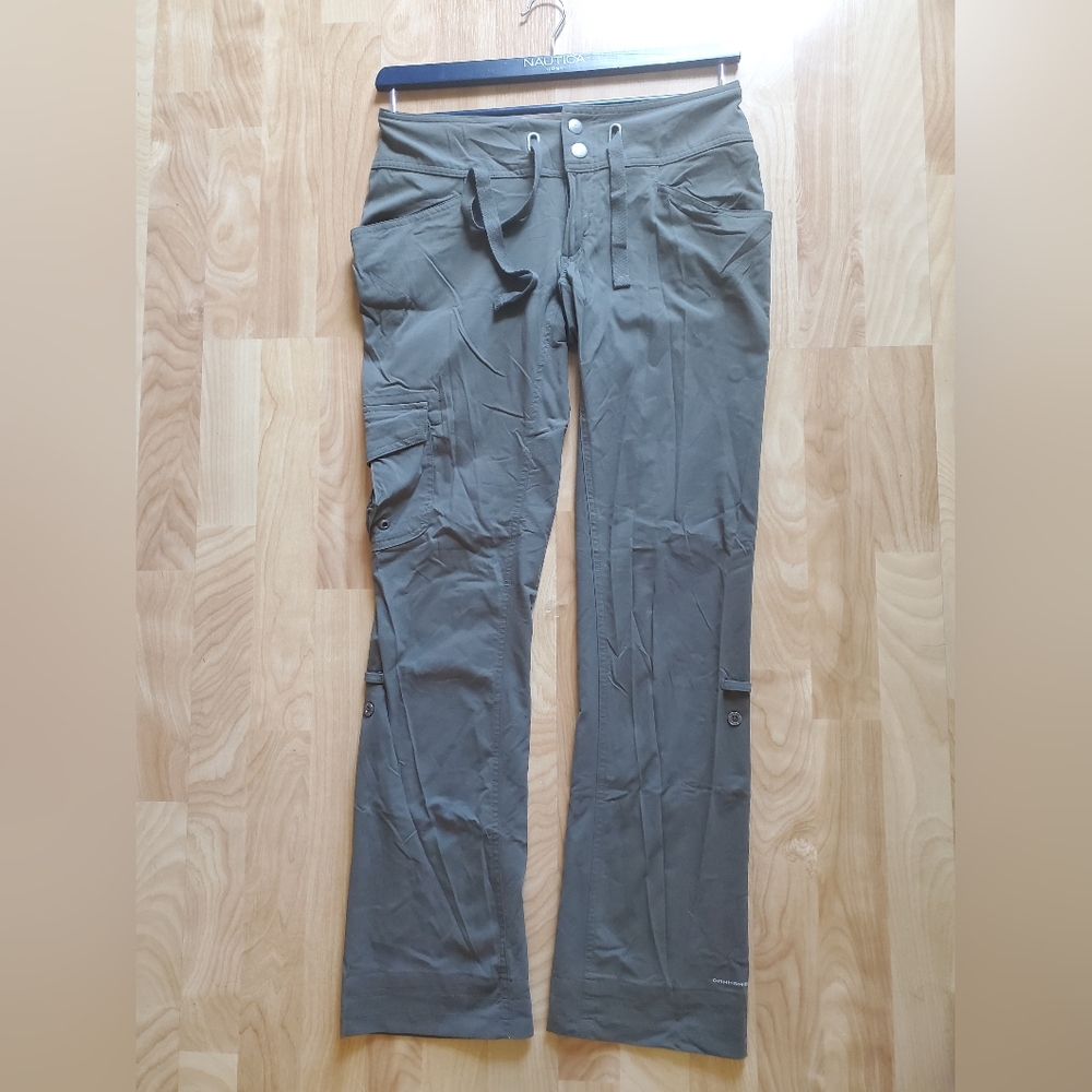 Columbia omni-sheild lightweight hiking pant size 6